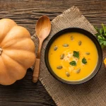 pumpasoppa-i-asiatisk-indisk-stil-originalrecept-fran-kocken.webp.webp